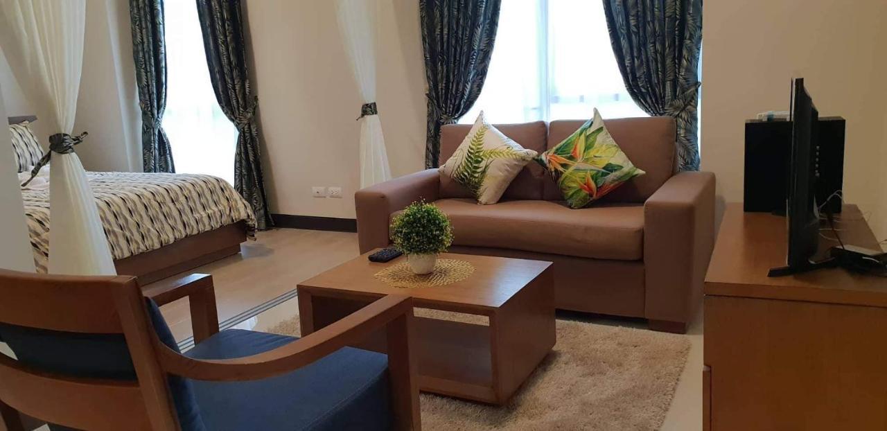 Mactan Newtown Deluxe Island Breeze Apartment Lapu-Lapu City Exterior photo
