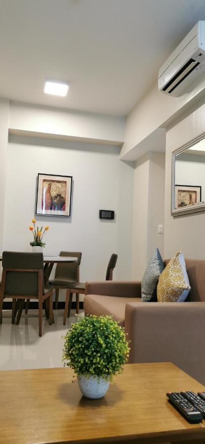 Mactan Newtown Deluxe Island Breeze Apartment Lapu-Lapu City Exterior photo