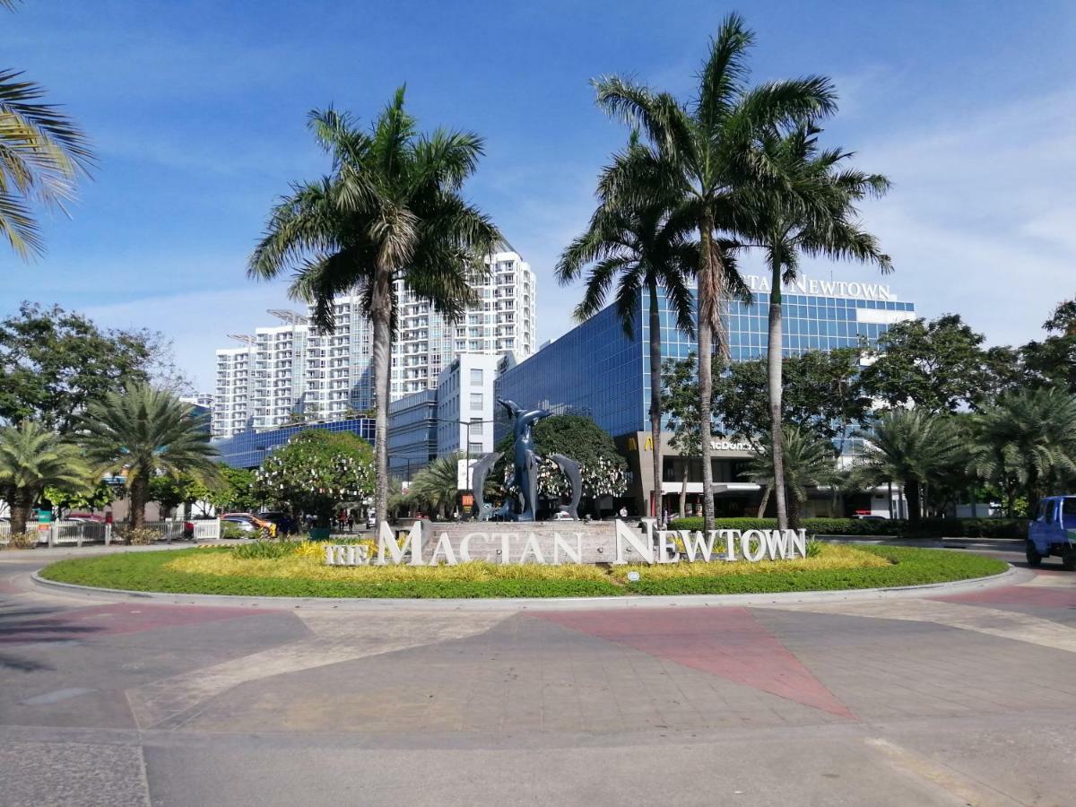 Mactan Newtown Deluxe Island Breeze Apartment Lapu-Lapu City Exterior photo