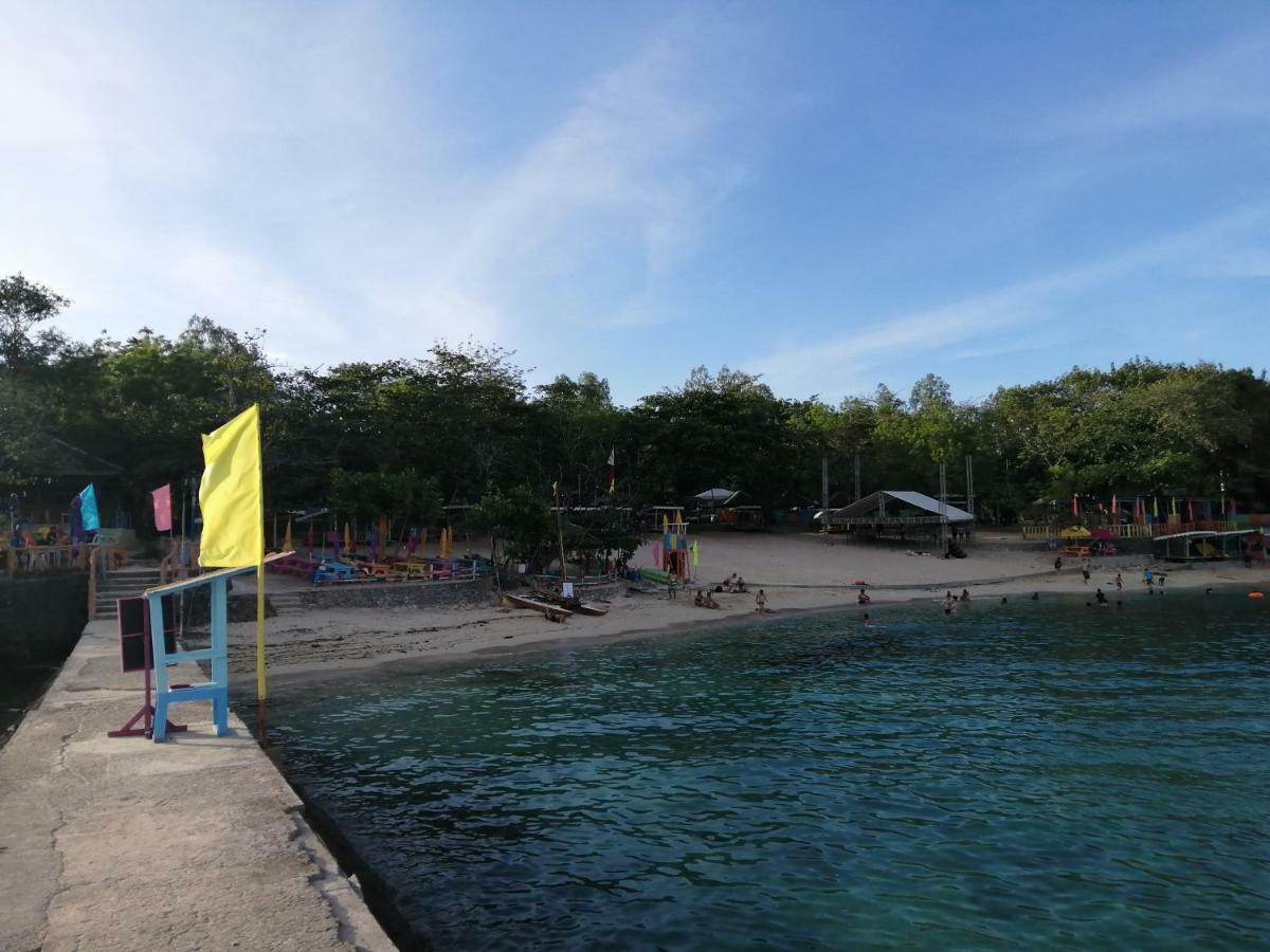 Mactan Newtown Deluxe Island Breeze Apartment Lapu-Lapu City Exterior photo